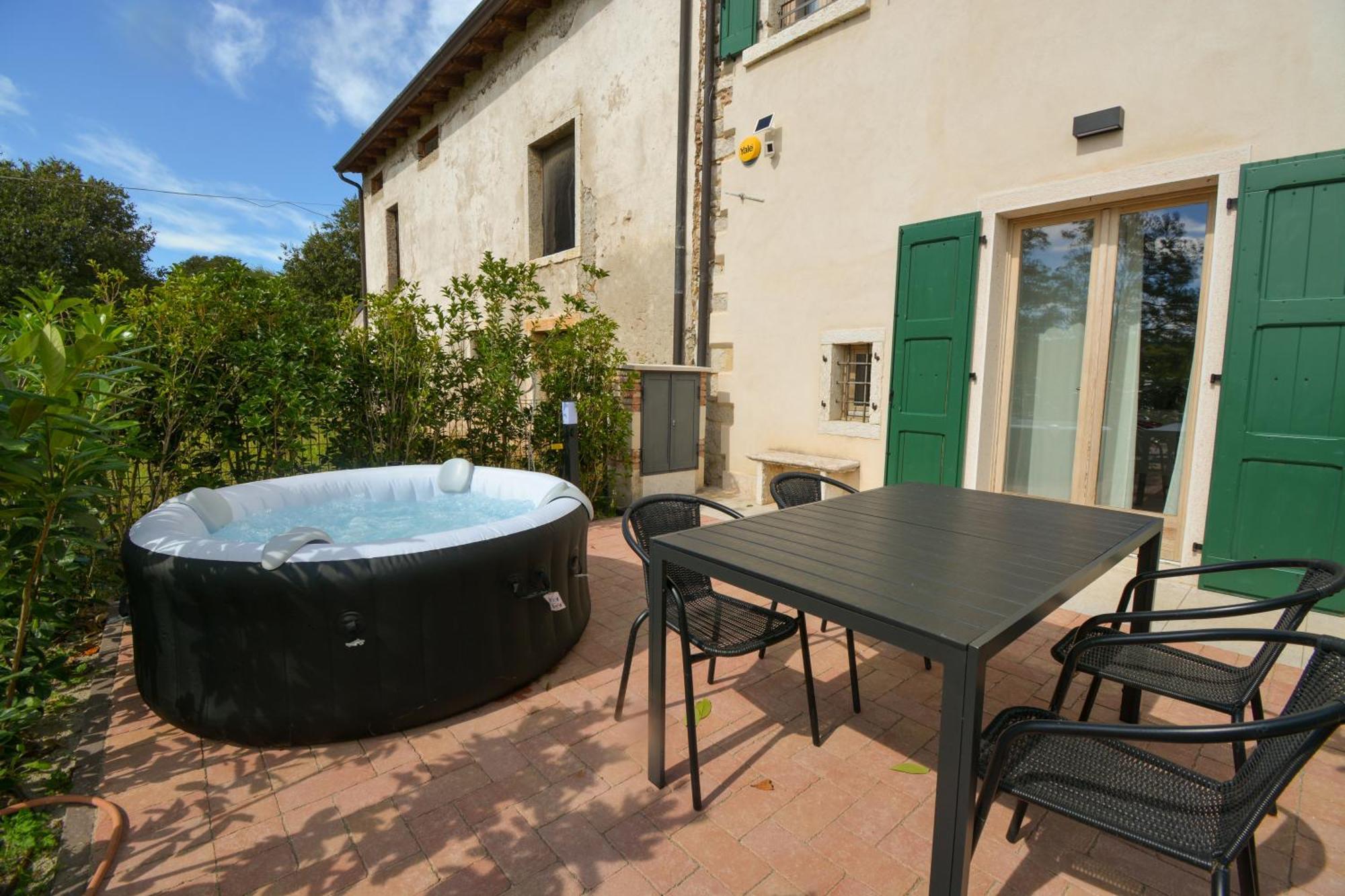 Residence Corte Bellebarbe Rivoli Veronese Exterior photo